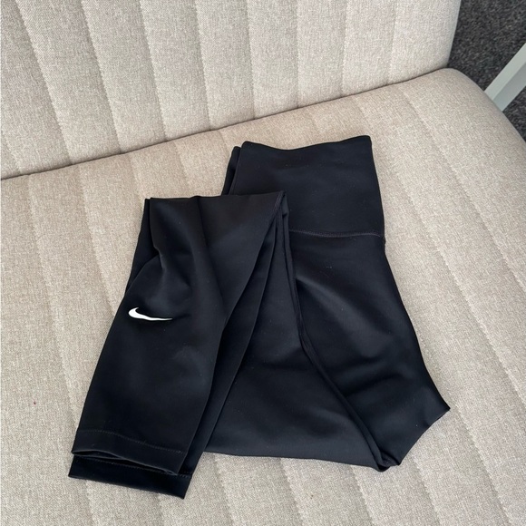 Nike Black Leggings - Picture 1 of 3